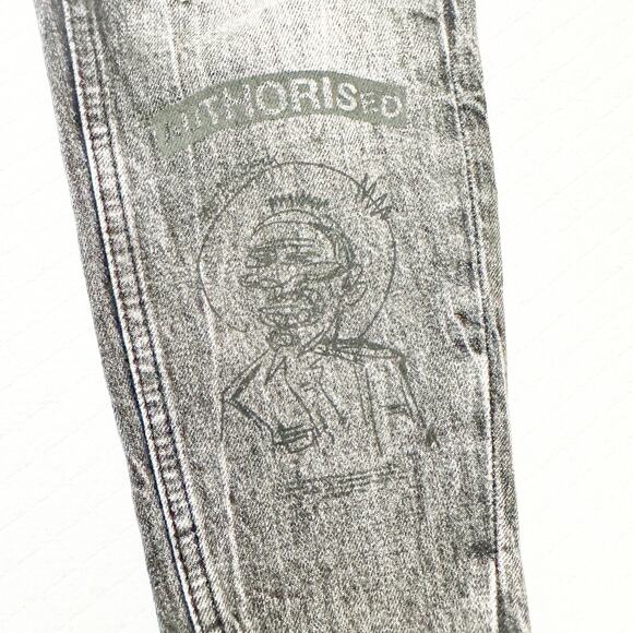 Zara Gray Wash Denim Graffiti Printed Jeans Ripped Graphic Pants Size 30 - Picture 9 of 10